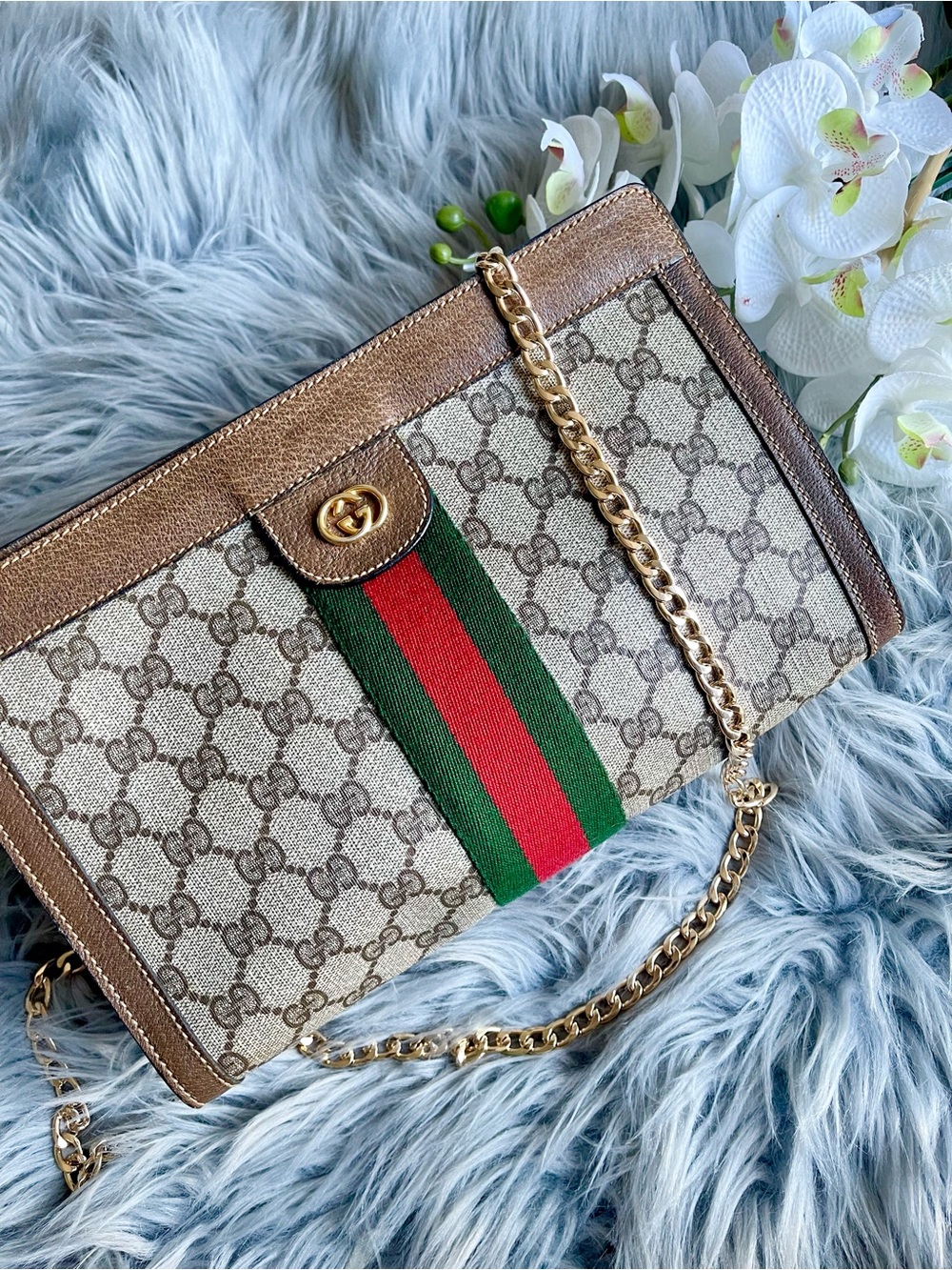 Authentic vintage Gucci web sherry line crossbody bag